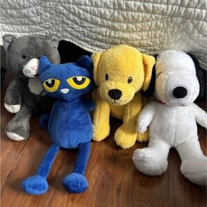Kohl’s cares plushes Snoopy, biscuit, Pete, the cat